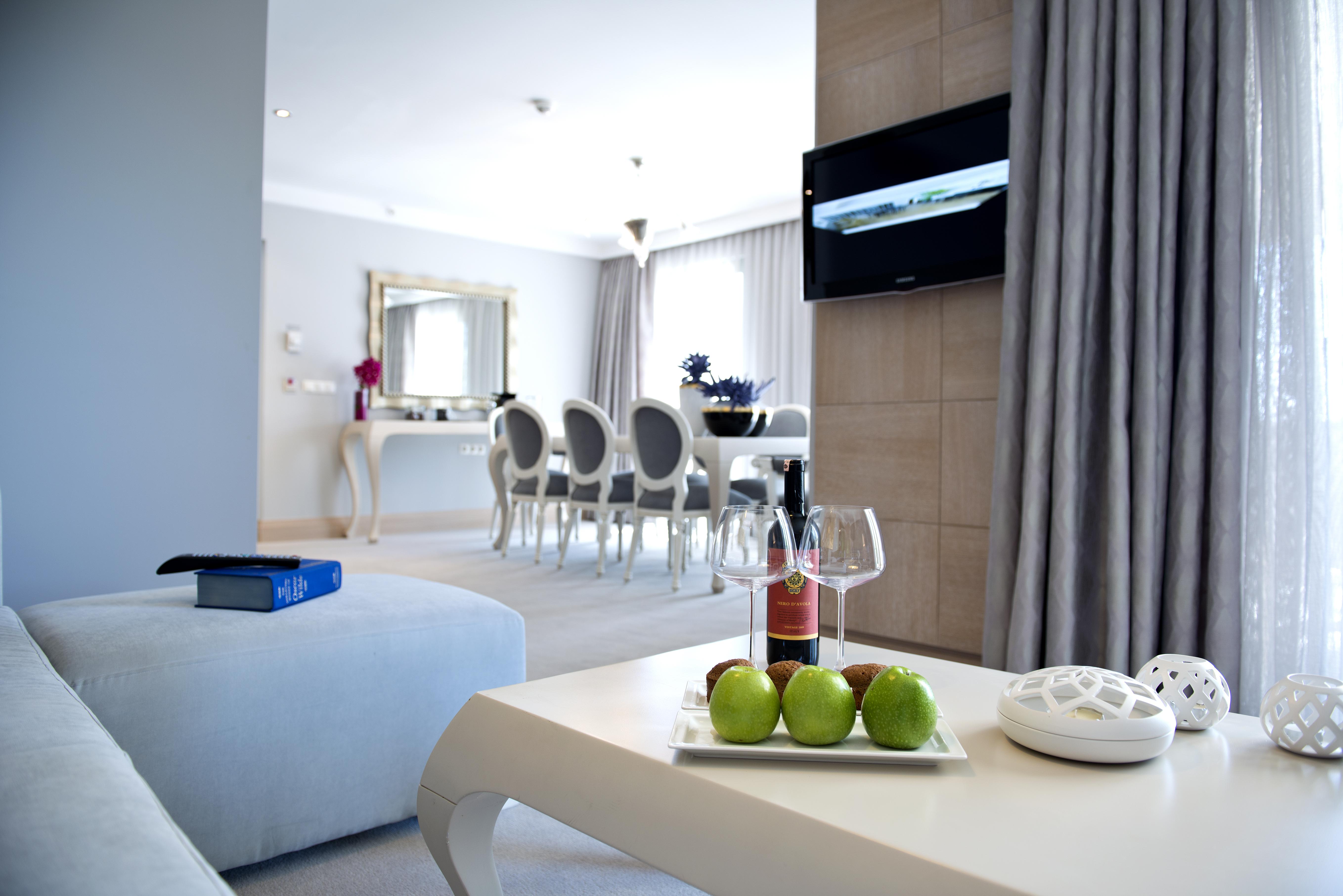 Ramada Resort By Wyndham Bodrum Bitez Esterno foto