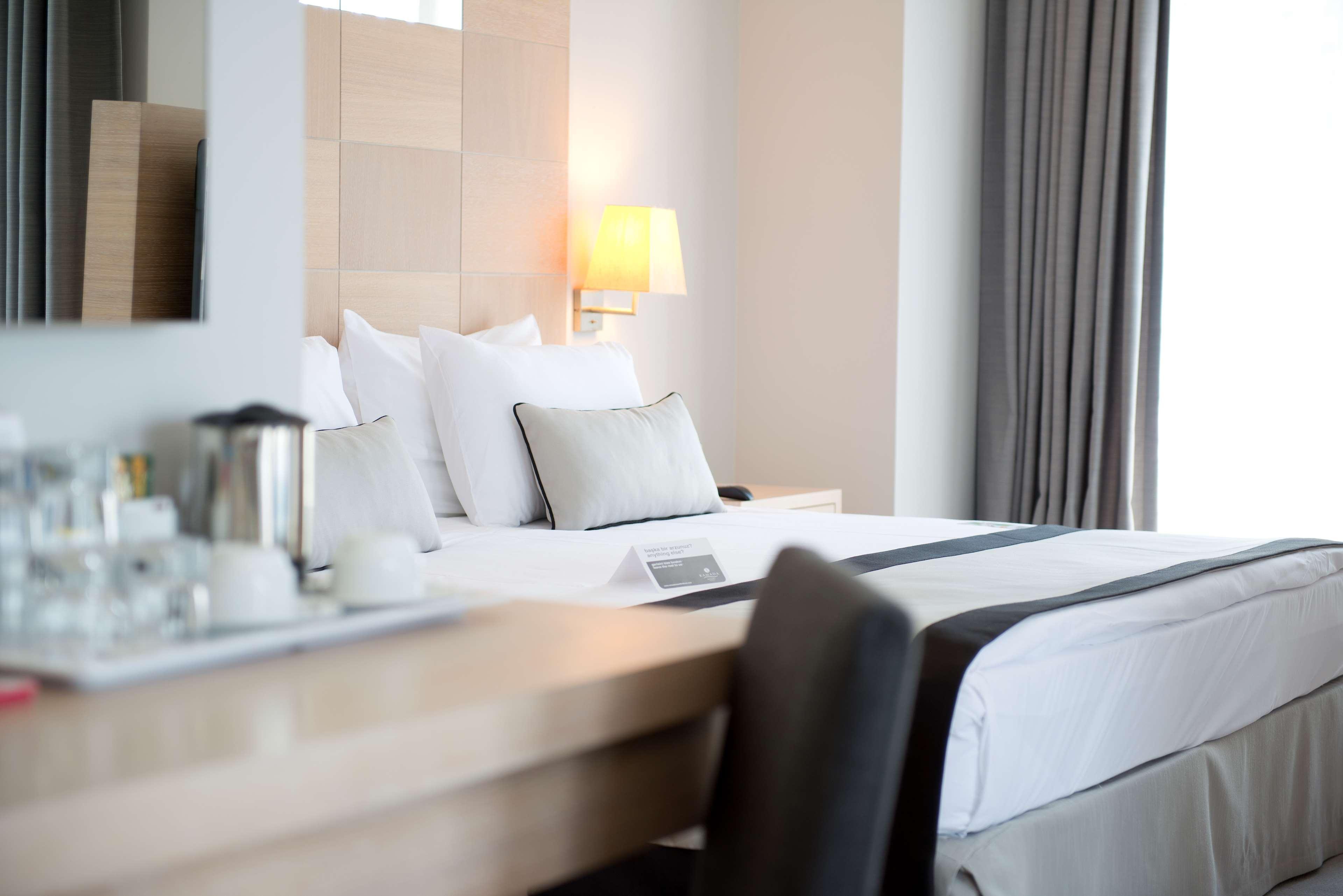 Ramada Resort By Wyndham Bodrum Bitez Esterno foto