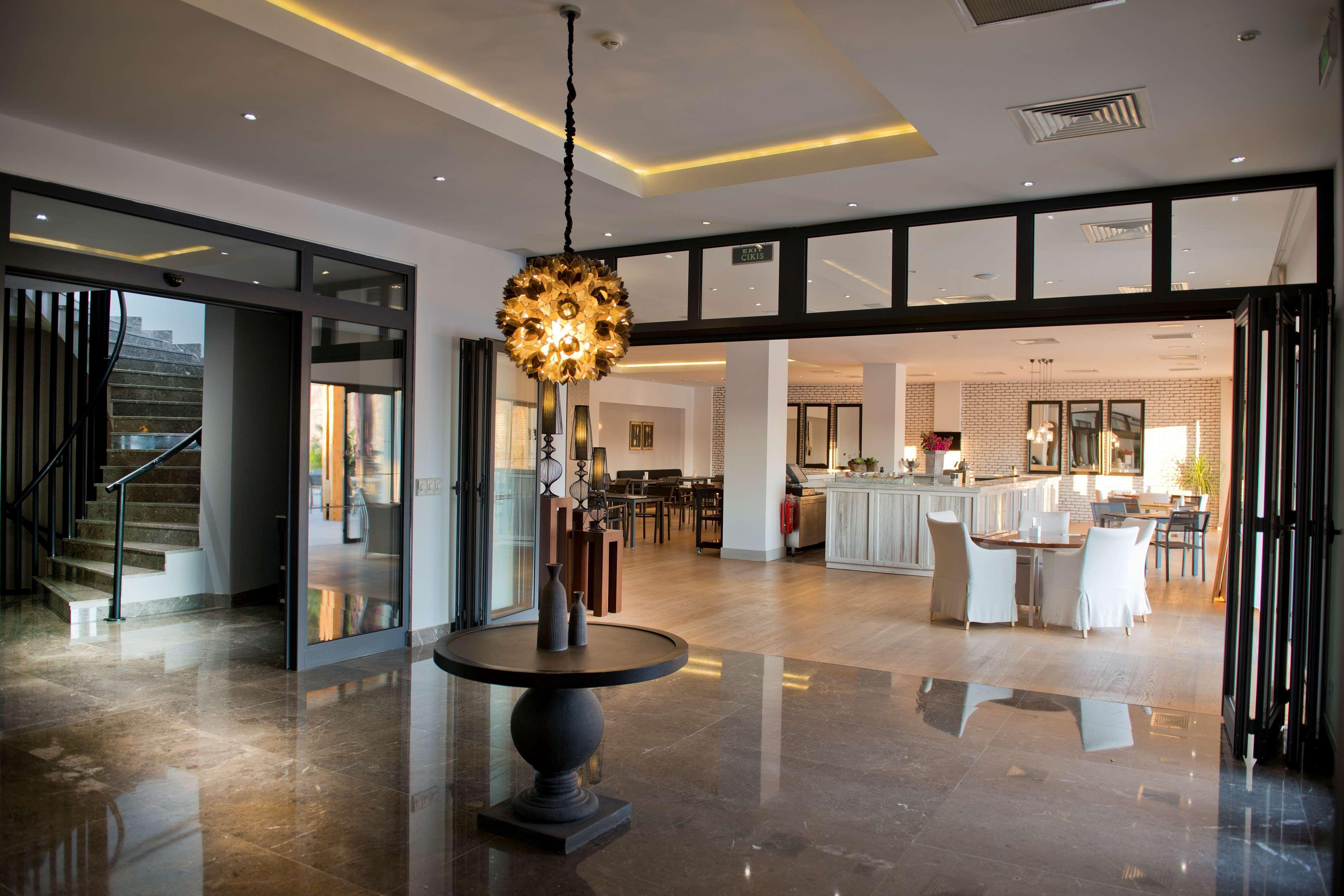 Ramada Resort By Wyndham Bodrum Bitez Esterno foto