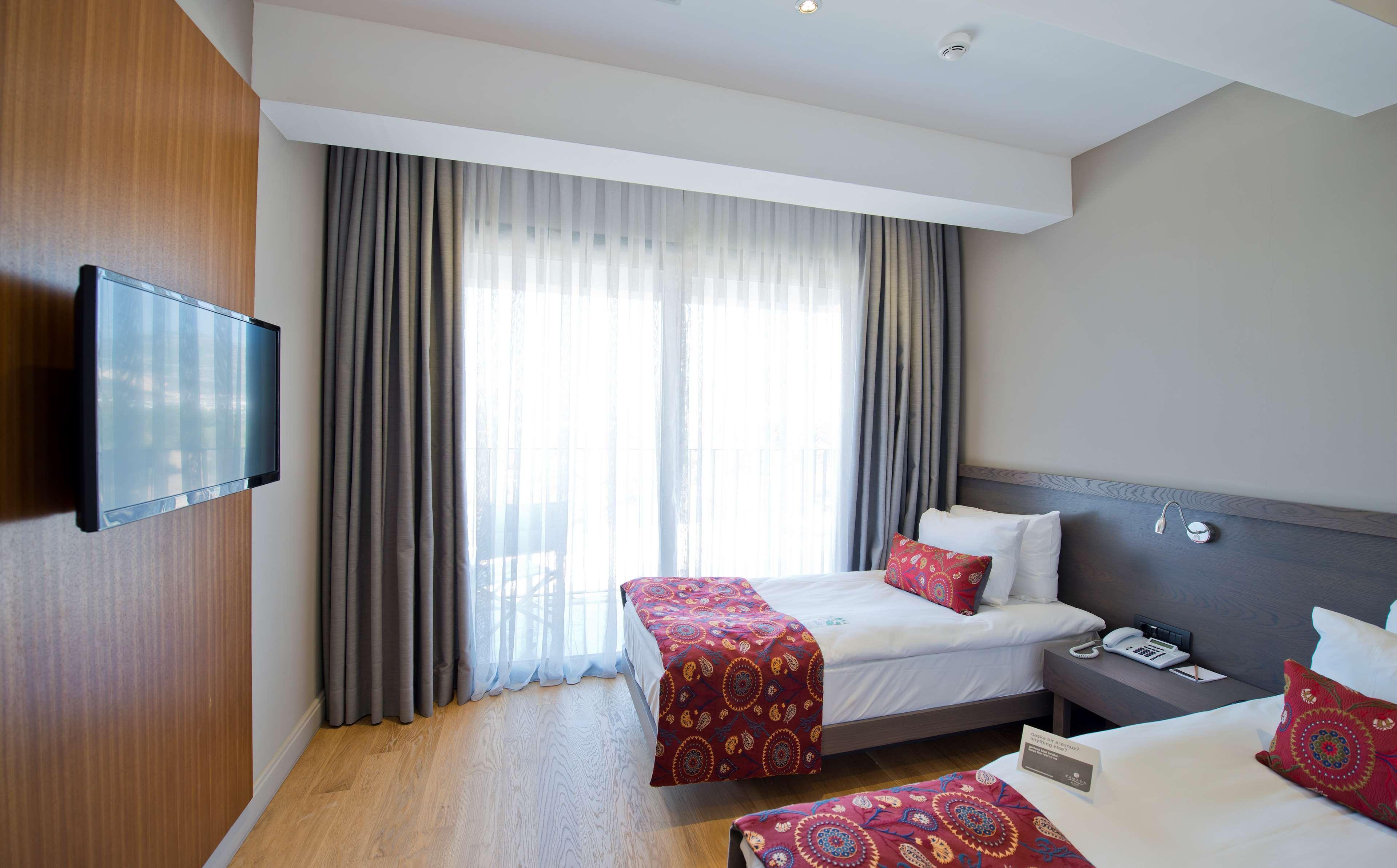 Ramada Resort By Wyndham Bodrum Bitez Esterno foto