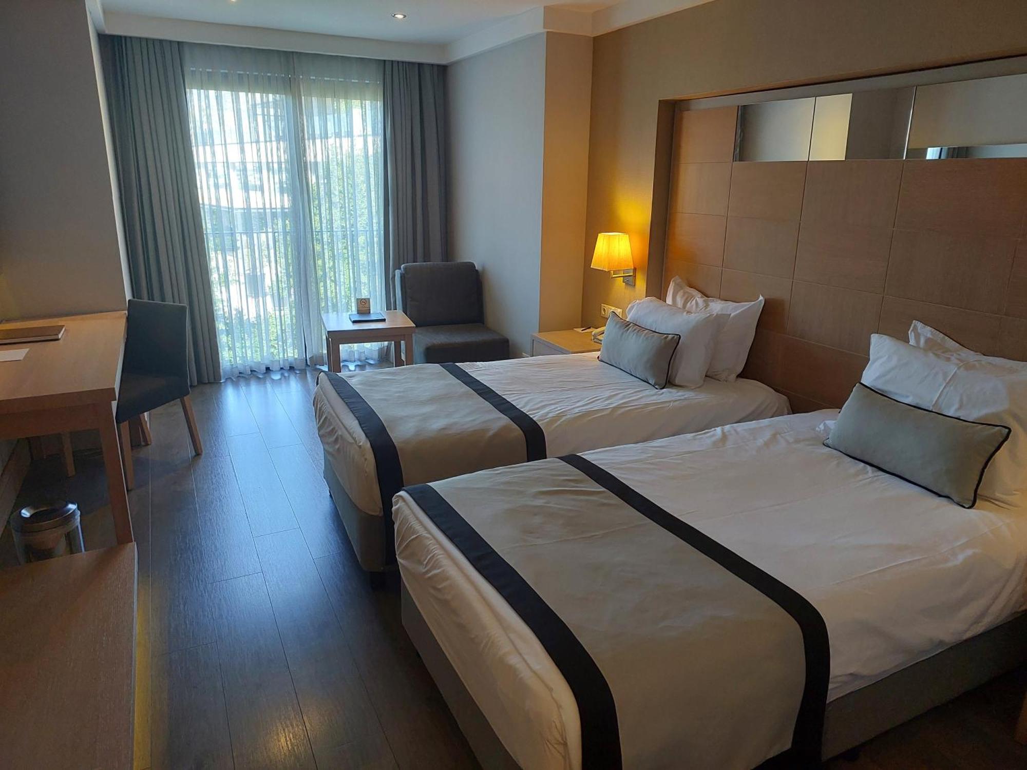 Ramada Resort By Wyndham Bodrum Bitez Esterno foto